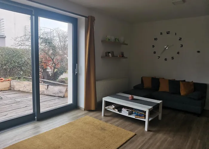 Large With Terrace And Big Garden * براغ